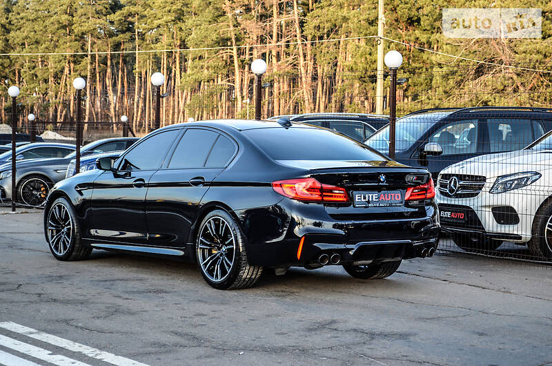 Седан BMW M5 2018 в Києві