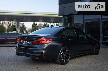 Седан BMW M5 2018 в 