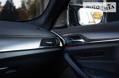 Седан BMW M5 2018 в 
