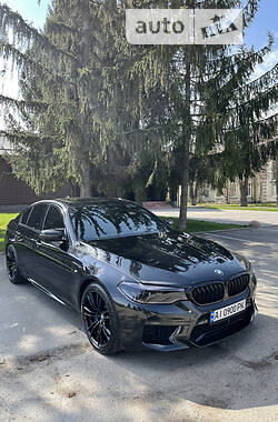 Седан BMW M5 2018 в 