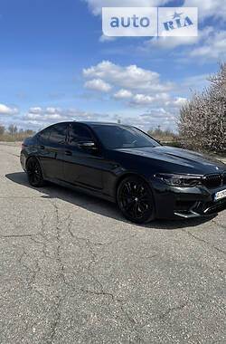 Седан BMW M5 2018 в 