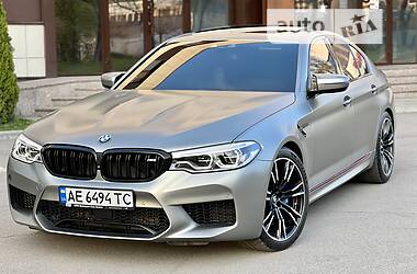 Седан BMW M5 2018 в Киеве