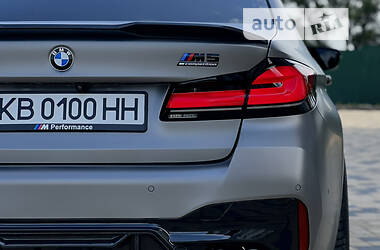 Седан BMW M5 2019 в 
