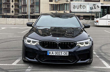 Седан BMW M5 2018 в 