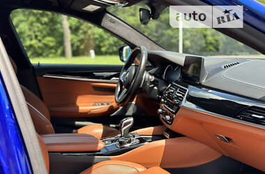 Седан BMW M5 2019 в 