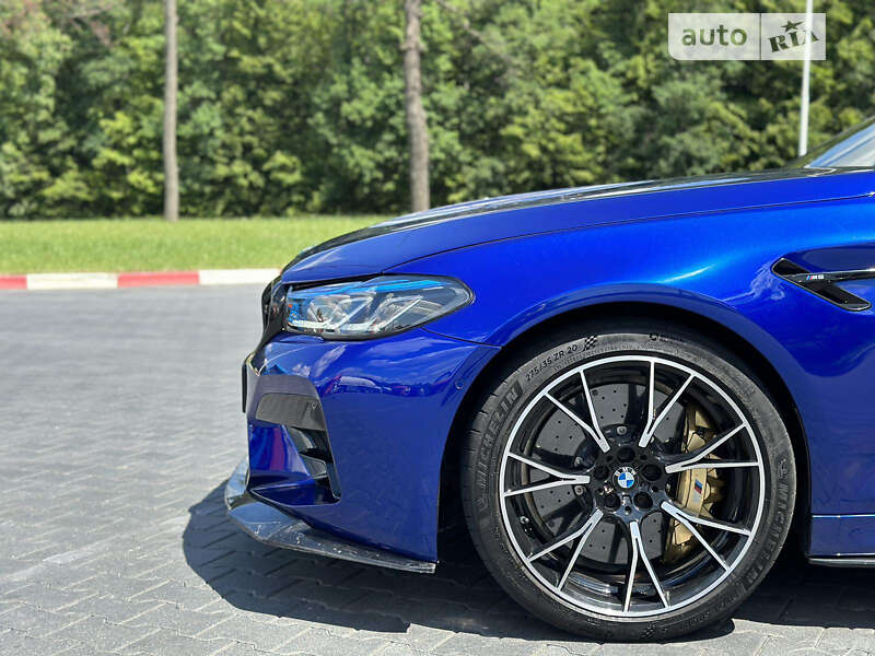 Седан BMW M5 2019 в Чернівцях