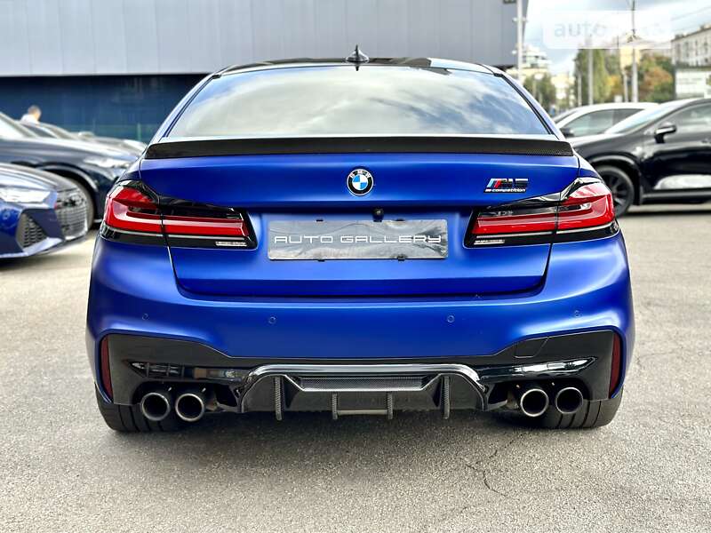 Седан BMW M5 2018 в Киеве