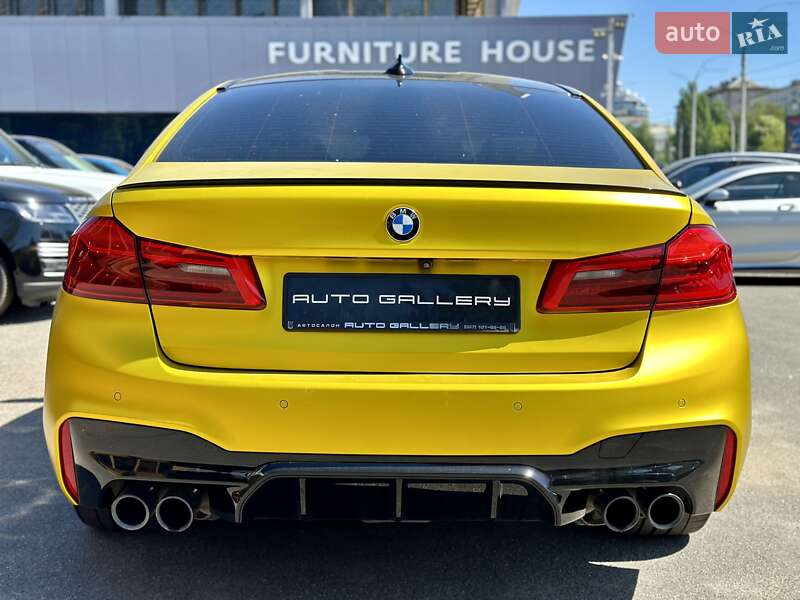 Седан BMW M5 2018 в Києві