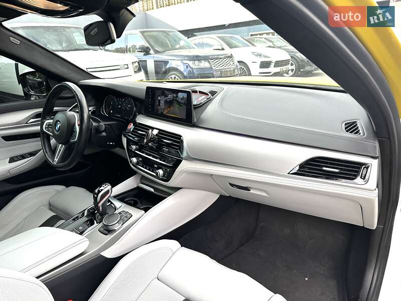 Седан BMW M5 2018 в Києві