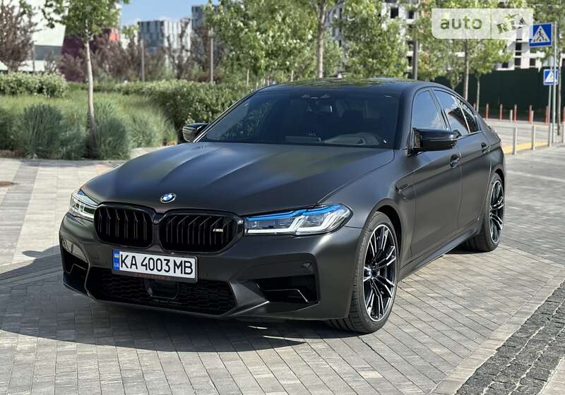 Седан BMW M5 2018 в Киеве