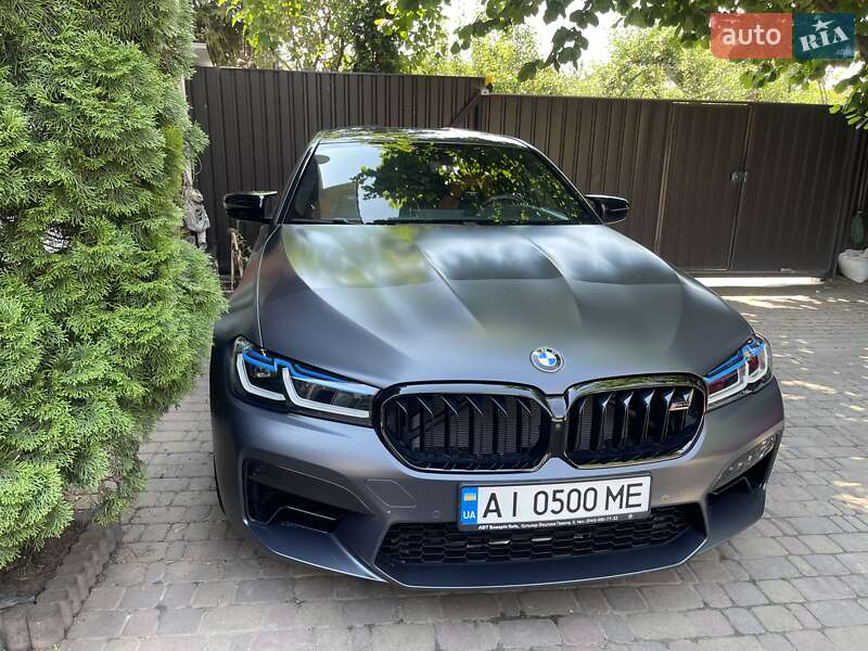 Седан BMW M5 2018 в Киеве