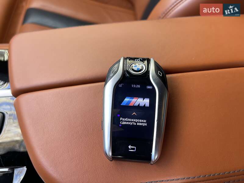 Седан BMW M5 2018 в Киеве