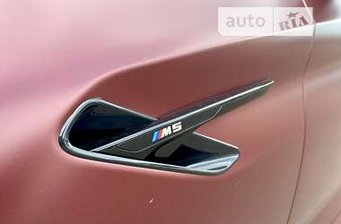 Седан BMW M5 2018 в 