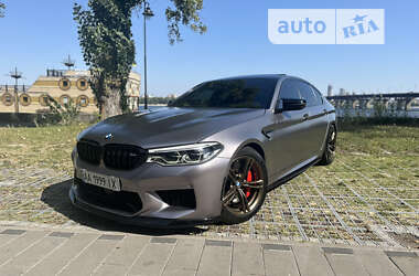 Седан BMW M5 2018 в Киеве