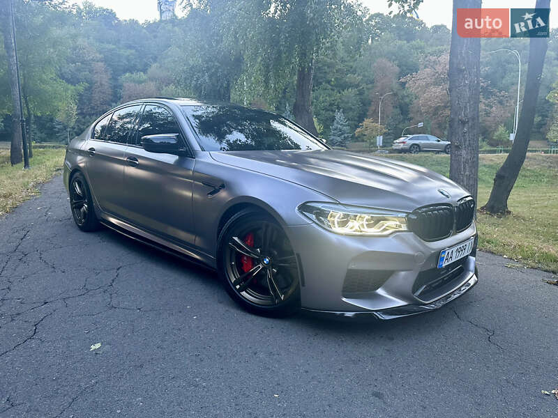 Седан BMW M5 2018 в Києві