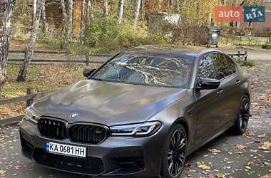 Седан BMW M5 2018 в Киеве