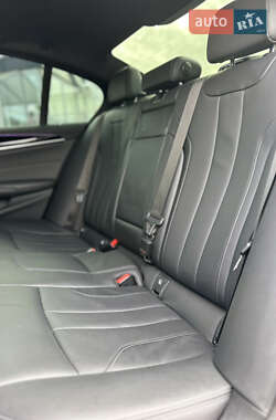 Седан BMW M5 2023 в 