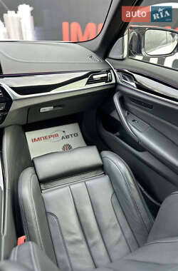 Седан BMW M5 2023 в 