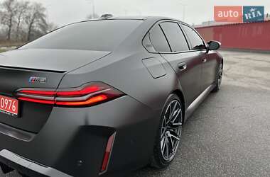 Седан BMW M5 2024 в 