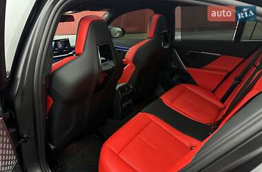 Седан BMW M5 2024 в 