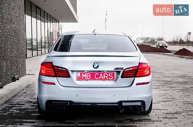 Седан BMW M5 2011 в Виноградове