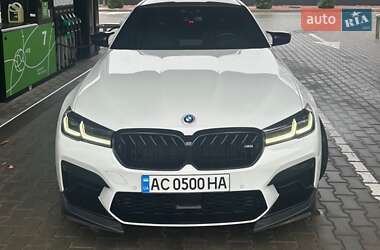 Седан BMW M5 2020 в Львові