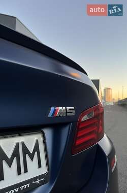 Седан BMW M5 2012 в Киеве