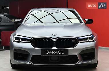 Седан BMW M5 2020 в 