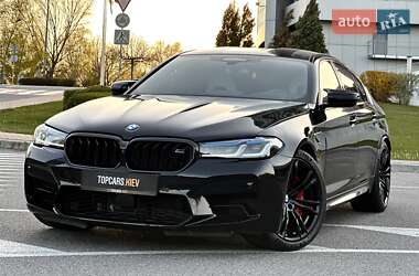 Седан BMW M5 2022 в 