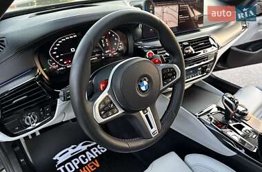 Седан BMW M5 2022 в 