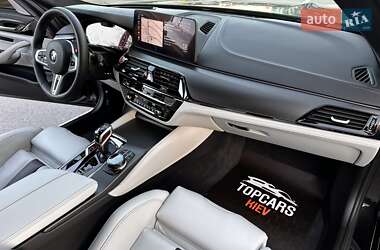 Седан BMW M5 2022 в 