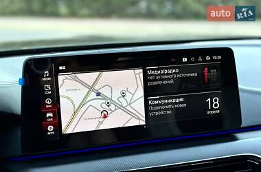 Седан BMW M5 2022 в 