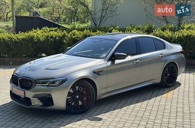 Седан BMW M5 2020 в 
