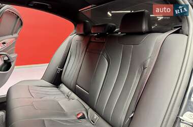 Седан BMW M5 2019 в 