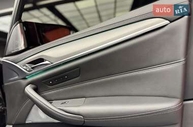 Седан BMW M5 2019 в 