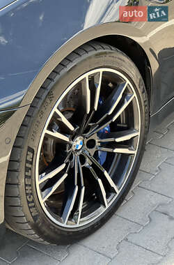 Седан BMW M5 2018 в 