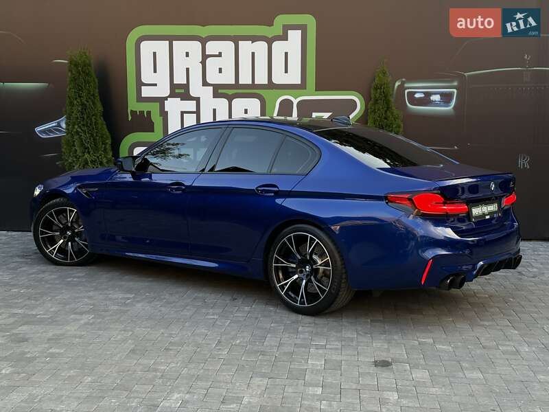 Седан BMW M5 2019 в Киеве