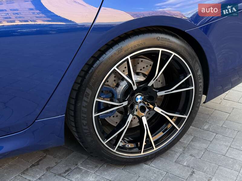 Седан BMW M5 2019 в Киеве