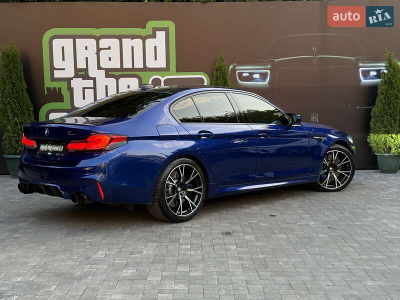 Седан BMW M5 2019 в Киеве