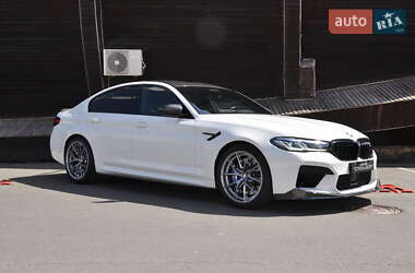 Седан BMW M5 2022 в Одесі
