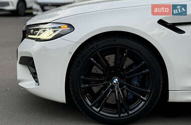 Седан BMW M5 2020 в 
