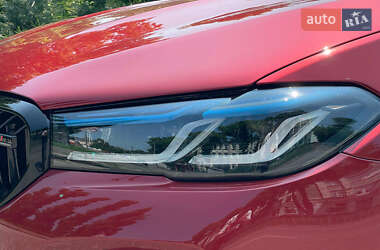 Седан BMW M5 2022 в 