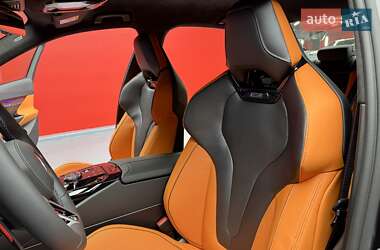 Седан BMW M5 2025 в 
