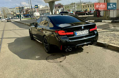 Седан BMW M5 2021 в 