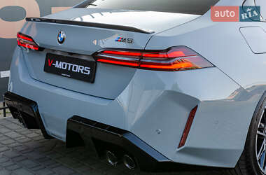 Седан BMW M5 2025 в 