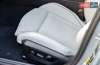 Седан BMW M5 2025 в 