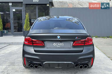 Седан BMW M5 2019 в 