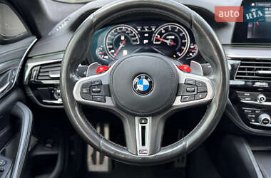 Седан BMW M5 2019 в 