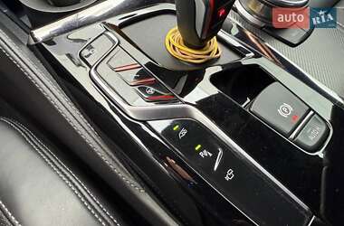 Седан BMW M5 2019 в 