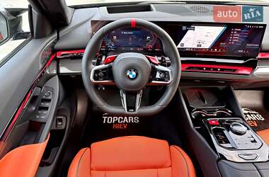 Седан BMW M5 2025 в 